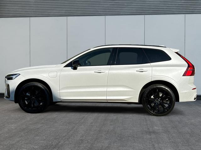 Volvo XC60 - Plus Black Edition T6 AWD AHK+360°KAMERA+EL.HECKKL.+PDC+LED+SHZ+21"ALU
