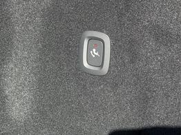 Volvo XC60 Plus Black Edition T6 AWD AHK+360°KAMERA+EL.HECKKL.+PDC+LED+SHZ+21"ALU 