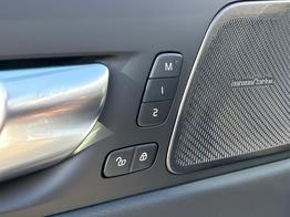 Volvo XC60 Plus Black Edition T6 AWD AHK+360°KAMERA+EL.HECKKL.+PDC+LED+SHZ+21"ALU 