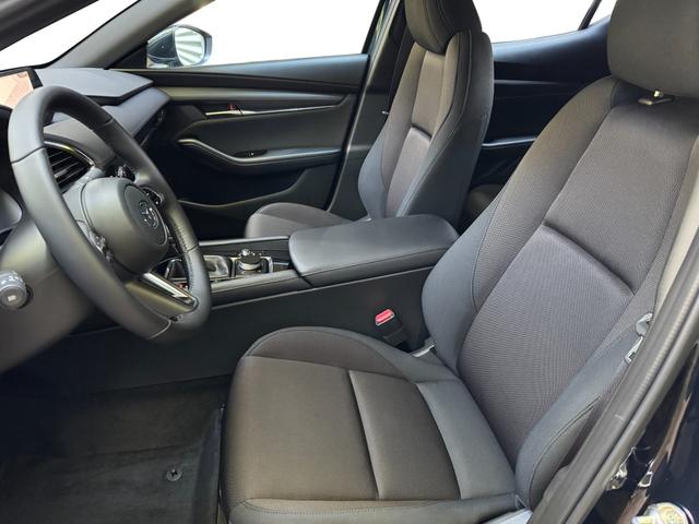 Beispielbilder, ggf. teilweise mit Sonderausstattung