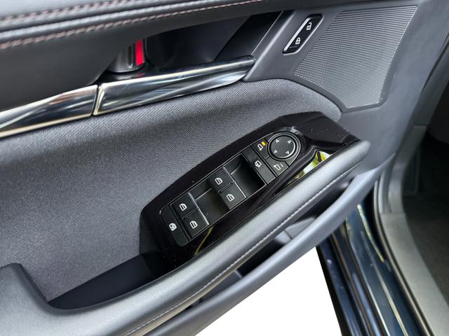 Beispielbilder, ggf. teilweise mit Sonderausstattung