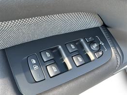 Volvo XC60 Plus Black Edition T6 AWD AHK+360°KAMERA+EL.HECKKL.+PDC+LED+SHZ+21"ALU 