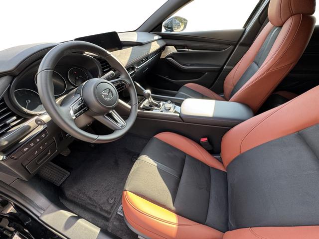 Beispielbilder, ggf. teilweise mit Sonderausstattung