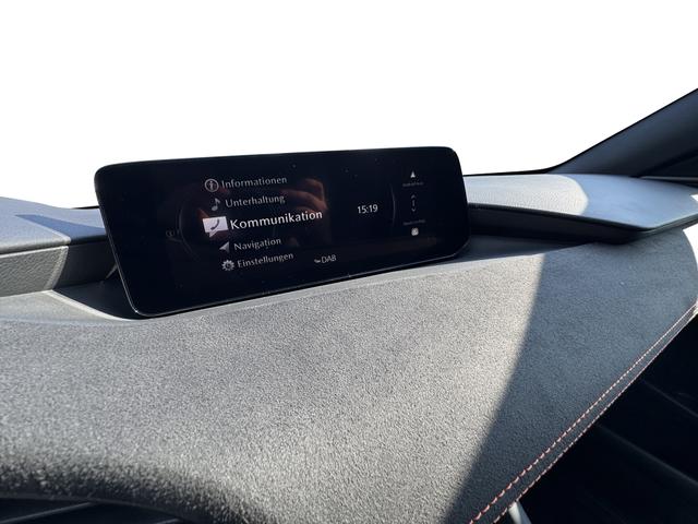 Beispielbilder, ggf. teilweise mit Sonderausstattung