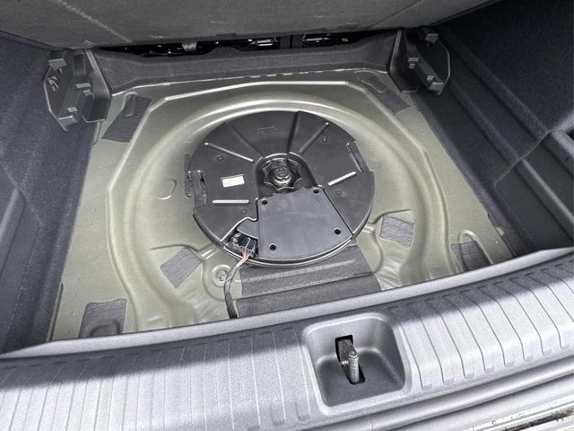 Cupra / Terramar / Schwarz / / / 4Drive PANO+NAVI+SENNHEISER+MATRIX+MEMORY+HUD+KAM+ACC+EL.HECKKL.