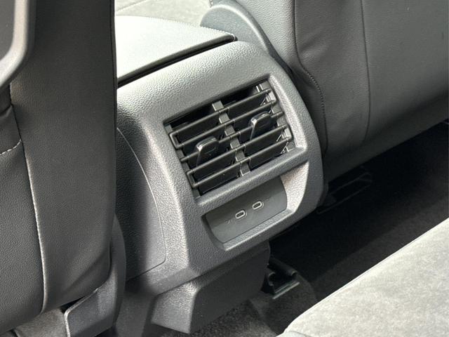 Volkswagen / Caddy / / / / AHK+LANE ASSIST+NAVI+CAM+SHZ+GJR+ACC
