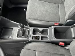 Volkswagen Caddy Style 4x4+LANE ASSIST+NAVI+KAM+SHZ+KLIMA+AHK+ACC 