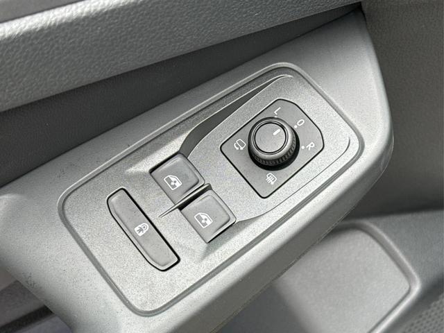 Volkswagen / Caddy Maxi / Grau / / / Caddy Maxi LANE ASSIST+NAVI+CAM+KLIMA+ACC+SHZ+GJR