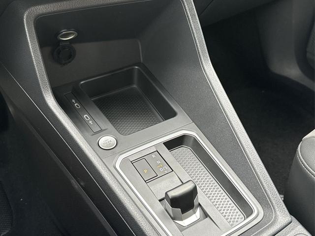 Volkswagen / Caddy Maxi / Grau / / / Caddy Maxi LANE ASSIST+NAVI+CAM+KLIMA+ACC+SHZ+GJR