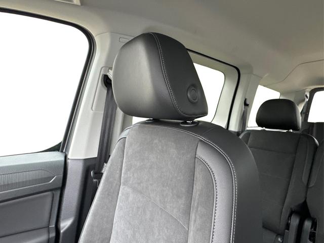 Volkswagen / Caddy Maxi / Grau / / / Caddy Maxi LANE ASSIST+NAVI+CAM+KLIMA+ACC+SHZ+GJR