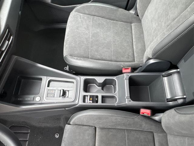 Volkswagen / Caddy Maxi / / / / Caddy Maxi AHK+LANE ASSIST+NAVI+KAM+ACC+SHZ