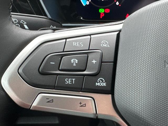 Volkswagen / Caddy Maxi / / / / Caddy Maxi AHK+LANE ASSIST+NAVI+KAM+ACC+SHZ