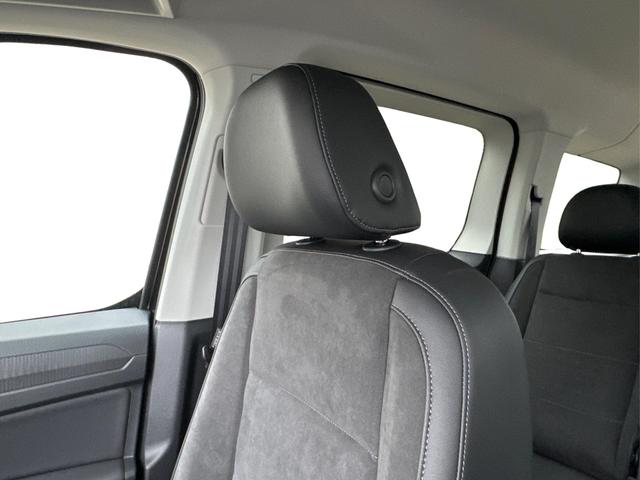 Volkswagen / Caddy Maxi / / / / Caddy Maxi AHK+LANE ASSIST+NAVI+KAM+ACC+SHZ