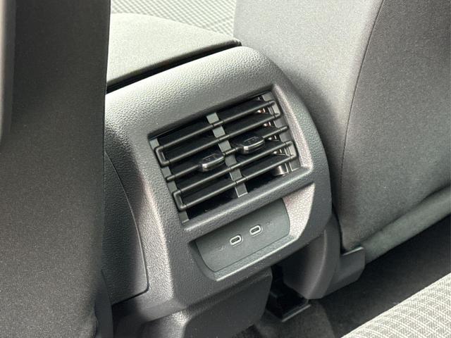 Volkswagen / Caddy Maxi / Blau / / / Caddy Maxi 4x4 KAM+SHZ+KÜCHE+ACC+GJR