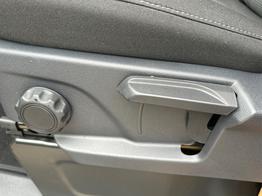 Volkswagen T7 Caravelle Basis KR 9-SITZE+KAMERA+PDC+LED+GJR+KLIMA 