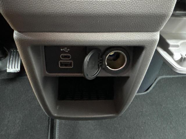Volkswagen / T7 Caravelle / / / / KR 9-SITZE+KAMERA+PDC+LED+GJR+KLIMA