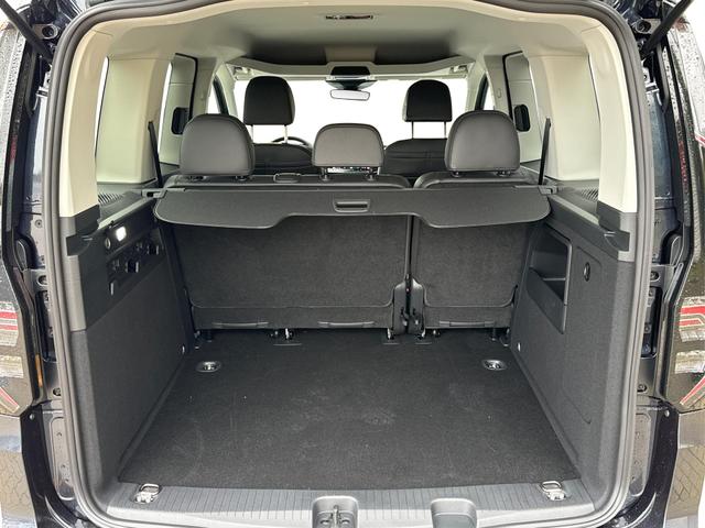 Volkswagen / Caddy / / / / 4x4+LANE ASSIST+NAVI+KAM+SHZ+KLIMA+AHK+ACC