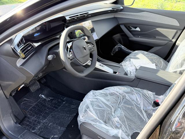 Peugeot 308 Allure SHZ+KAMERA+NAVI+KEYLESS+ACC+17 LM 