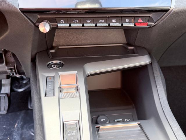 Peugeot 308 Allure SHZ+KAMERA+NAVI+KEYLESS+ACC+17 LM 