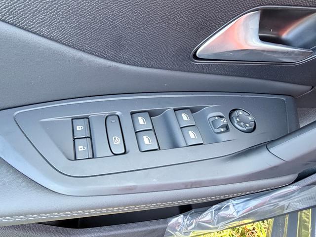 Peugeot 308 Allure SHZ+KAMERA+NAVI+KEYLESS+ACC+17 LM 