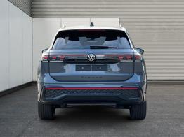 Volkswagen Tiguan R-Line People PLUG-IN+PANO+AHK+HD MATRIX+NAVI+BLACK STYLE+20" LM+ACC 