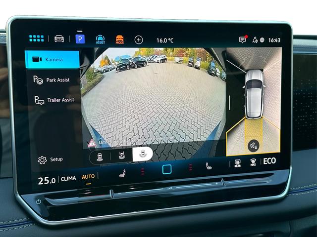 Volkswagen / Tiguan / Grau / / / PANO+HD MATRIX+AHK+NAVI+BLACK STYLE+20 LM+ACC