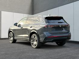 Volkswagen Tiguan R-Line People PLUG-IN+PANO+AHK+HD MATRIX+NAVI+BLACK STYLE+20" LM+ACC 