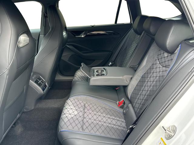 Volkswagen / Passat Variant / / / / 
