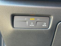 Skoda Superb Combi Selection AHK+NAVI+KAM+EL.HECKKL.+KESSY 