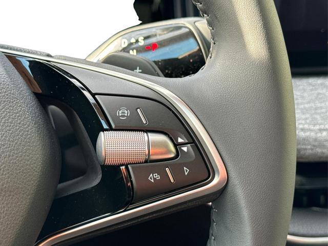 Skoda / Superb Combi / / / / 4WD+AHK+NAVI+KAM+EL.HECKKL.+KESSY