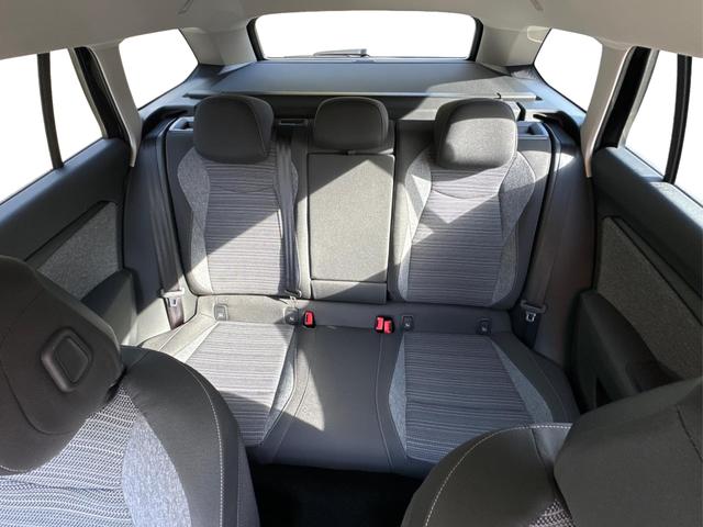 Skoda / Superb Combi / / / / 4WD+AHK+NAVI+KAM+EL.HECKKL.+KESSY