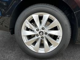 Skoda Superb Combi Selection AHK+NAVI+KAM+EL.HECKKL.+KESSY 