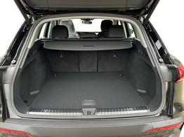 Audi Q5 Basis quattro+AHK+ACC+RFK+19"ALU+NAVI 