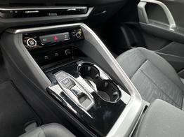 Audi Q5 Basis quattro+AHK+ACC+RFK+19"ALU+NAVI 