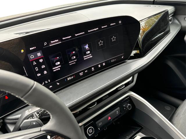 Audi / Q5 / Schwarz / / / QUATTRO+ NAVI+ LED+ SHZ+ PDC