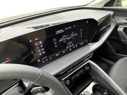 Audi Q5 Basis quattro+AHK+ACC+RFK+19"ALU+NAVI 