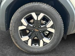 Dacia Duster Extreme 4x4+KAMERA+PDC+KLIMA+SHZ+BLIS 