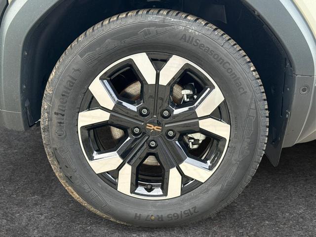 Dacia / Duster / / / / 4x4+KAMERA+PDC+KLIMA+SHZ+BLIS