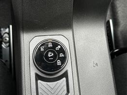 Dacia Duster Extreme 4x4+KAMERA+PDC+KLIMA+SHZ+BLIS 