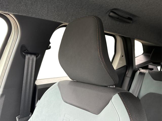 Dacia / Duster / / / / 4x4+KAMERA+PDC+KLIMA+SHZ+BLIS