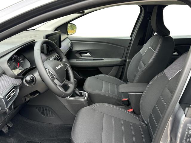 Dacia / Sandero / / / / KAMERA+SHZ+PDC+DAB+KLIMA