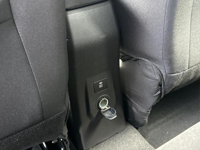 Dacia / Sandero / / / / KAMERA+SHZ+PDC+DAB+KLIMA