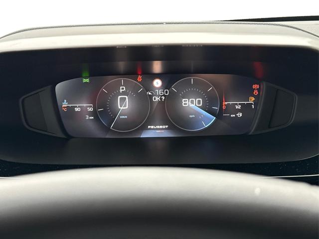 Peugeot / 308 / Schwarz / / / SHZ+KAMERA+NAVI+KEYLESS+ACC+17 LM