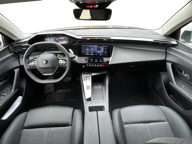 Peugeot / 308 / Grau / / / SHZ+KAMERA+NAVI+KEYLESS+ACC+17 LM