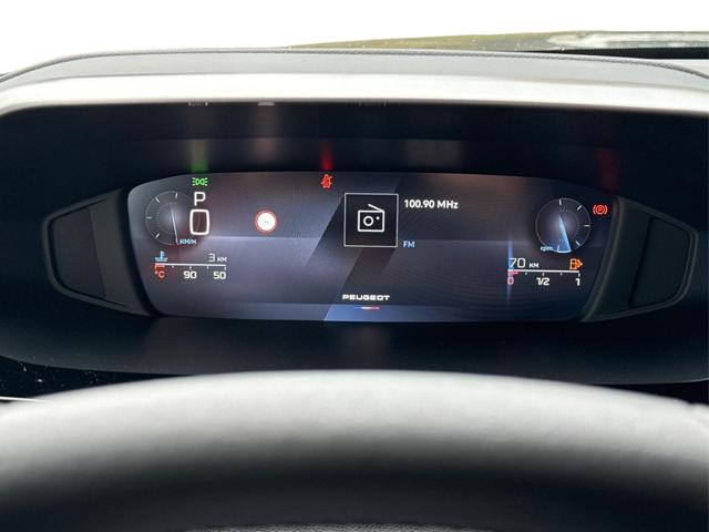 Peugeot / 308 / Grau / / / SHZ+KAMERA+NAVI+KEYLESS+ACC+17 LM