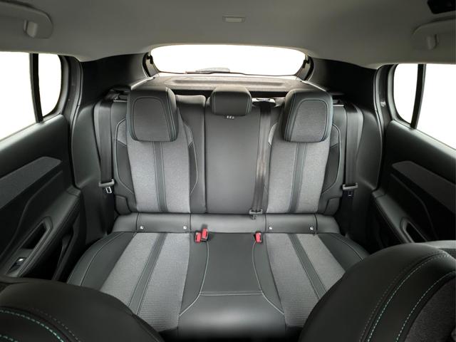 Peugeot / 308 / Grau / / / SHZ+KAMERA+NAVI+KEYLESS+ACC+17 LM