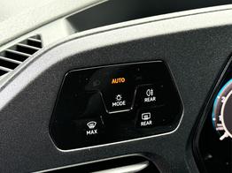 Volkswagen Caddy LIFE AHK+ACC+KAMERA+SHZ+KLIMA+16" ALU 