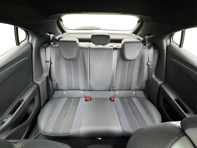 Opel / Mokka / / / / 