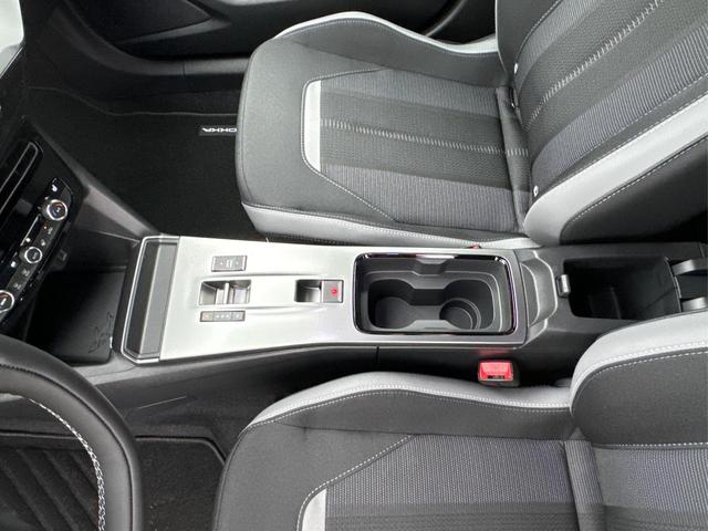 Opel / Mokka / / / / 