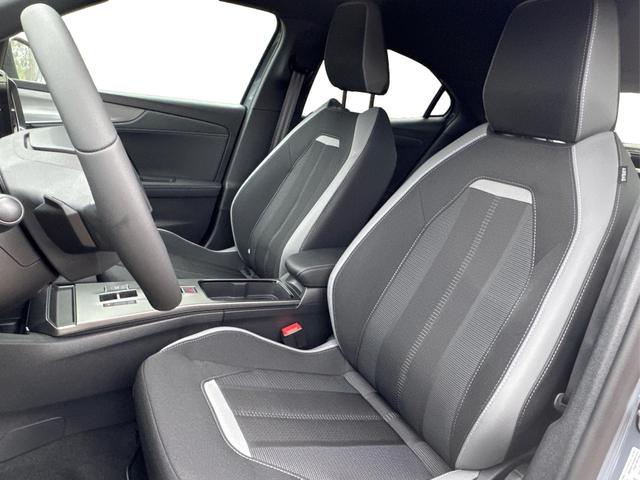 Opel / Mokka / / / / 